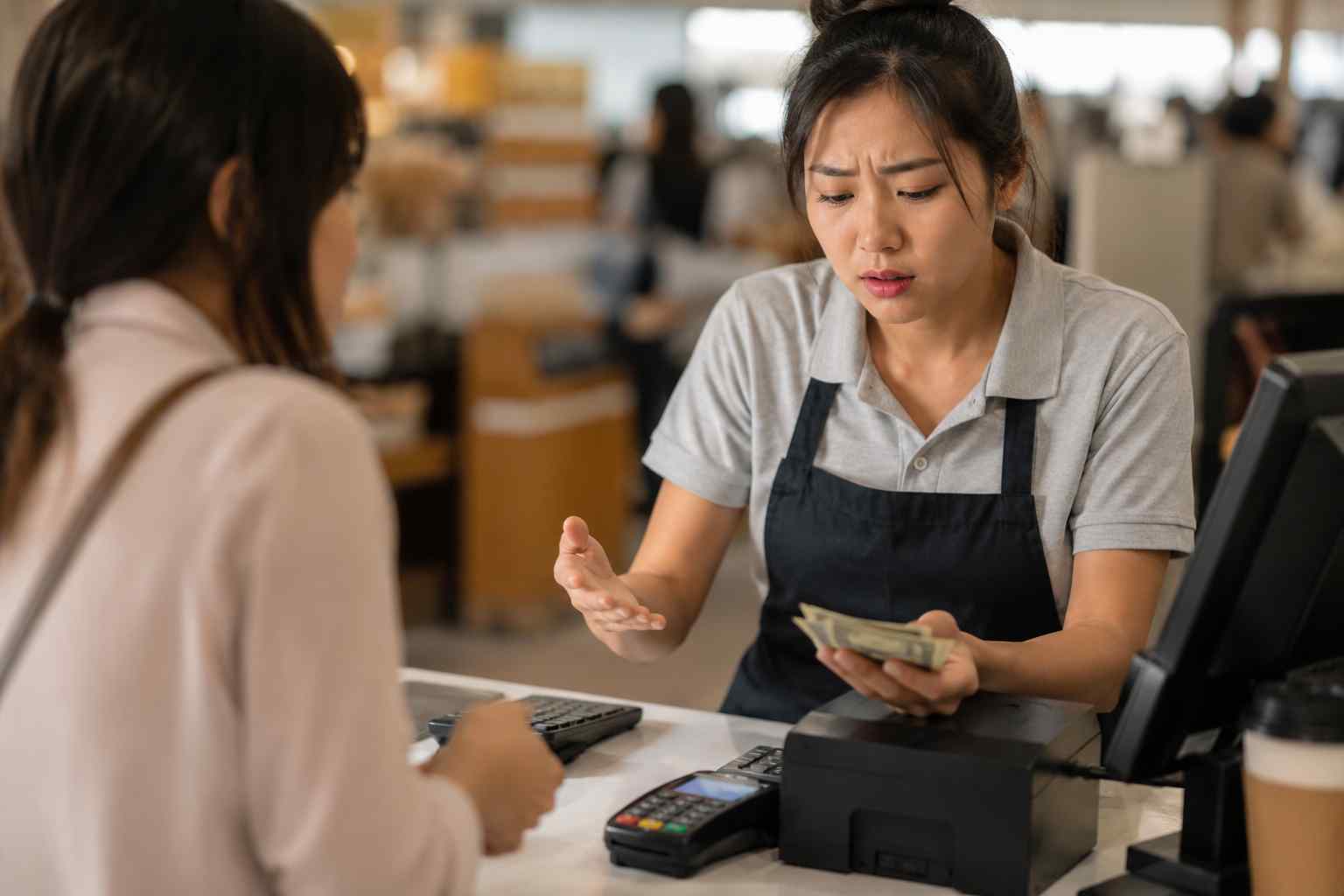 Kesalahan Kasir yang Sering Terjadi dan Cara Mencegahnya